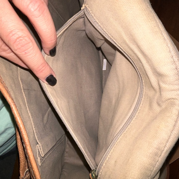 Vintage Fossil Brown Leather Messenger Computer Bag w/ Buckles Flap Key - Picture 4 of 8